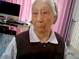 Elderly Japanese Granny Gets Banged
